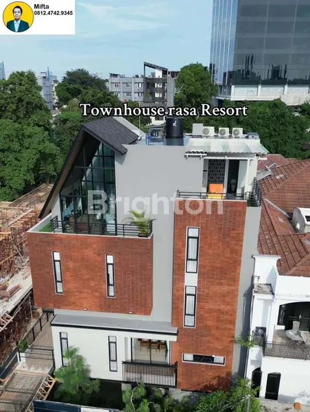 image DIJUAL TOWNHOUSE BARU 4,5 LANTAI DI WIJAYA KEBAYORAN BARU JAKARTA SELATAN – DENGAN LIFT & ROOFTOP DI LOKASI PREMIUM DEKAT SCBD & PACIFIC PLACE (6)