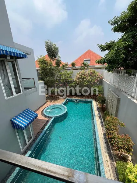 image *JUAL/SEWA RUMAH MEWAH FULL FURNISHED* *GRAHA FAMILI*  *DOUBLE WAY*  (2)