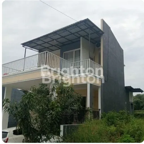 image RUMAH BARU 2 LANTAI DEKAT KAMPUS UNIMUS DAN UNDIP DI SIRANDA VIEW SEMARANG (1)