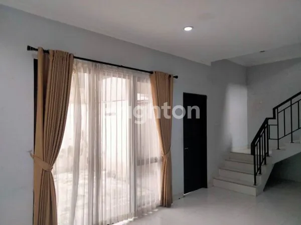 image RUMAH MEWAH MINIMALIS DI JUAL SIAP HUNI DI BNR BOGOR, 15-20 MENIT KE STASIUN BOGOR, 15 MENIT KE KEBUN RAYA BOGOR & ISTANA BOGOR, 15-25 MENIT KE BTM MALL, 20-30 MENIT KE BOTANI SQUARE (6)