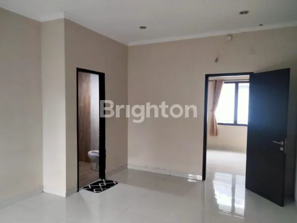image RUMAH MEWAH MINIMALIS DI JUAL SIAP HUNI DI BNR BOGOR, 15-20 MENIT KE STASIUN BOGOR, 15 MENIT KE KEBUN RAYA BOGOR & ISTANA BOGOR, 15-25 MENIT KE BTM MALL, 20-30 MENIT KE BOTANI SQUARE (7)