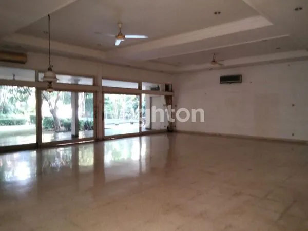 image JARANG ADA!!RUMAH TUA DIBAWAH HARGA NJOP KEMANG JAKARTA SELATAN HANYA 15 MENIT DARI SCBD & SENOPATI (7)