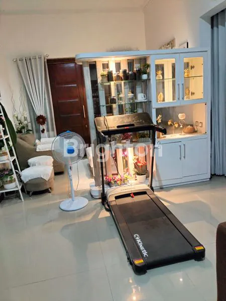 image DIJUAL RUMAH 2 LANTAI TERAWAT (6)