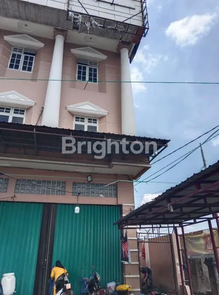 image STRATEGIS! RUKO 4 BANGUNAN DEKAT UNIMED (2)