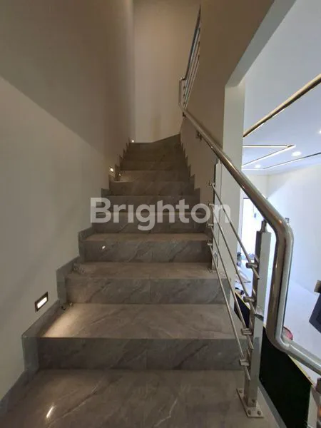 image RUMAH MANYAR BARU GRESS TROPICAL MINIMALIS DEKAT KERTAJAYA INDAH, RAYA MERR, GALAXY BUMI PERMAI , DHARMAHUSADA INDAH (4)