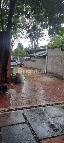 image RUANG USAHA BEKAS COFFEE SHOP DEKAT UNS (2)