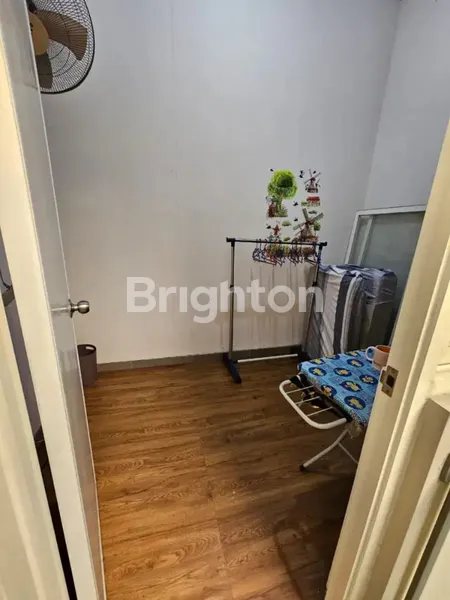 image RUMAH GRIYA GALAXY MINIMALIS 2 LANTAI, BERSIH TERAWAT, FULL FURNISHED, SIAP HUNI, DEKAT MERR, ONE GATE SYSTEM (4)