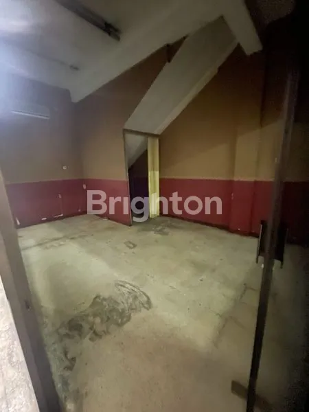 image RUKO KOMERSIAL PERAK  SEBRANG GEDUNG BARUNAWATI PERAK (5)