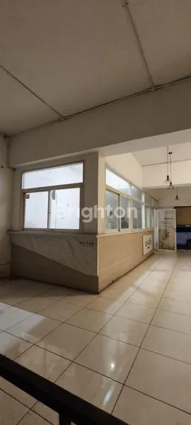 image RUKO STRATEGIS DERAH KOMERSIAL EMBONG MALANG DEKAT TUNJUNGAN PLAZA  (2)