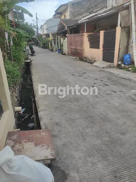 image DIJUAL RUMAH MUNGIL DURI KOSAMBI JAKARTA BARAT DEKAT MAL PURI INDAH,MAL LIPPO PURI,LOKASI STRATEGIS (6)