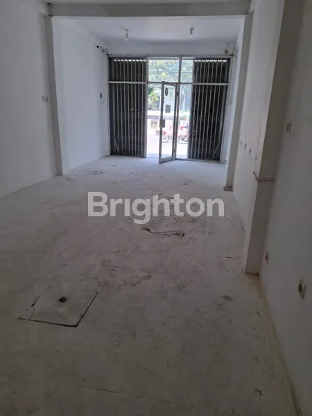 image RUKO 2 LANTAI SIAP PAKAI DI KALIRUNGKUT LOKASI SANGAT STRATEGIS COCOK UNTUK KANTOR  (5)