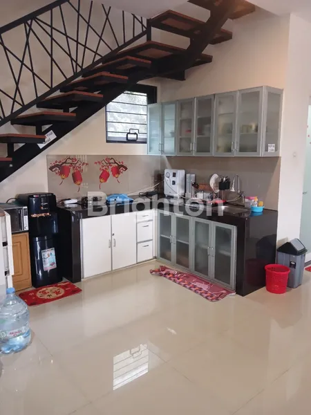 image VILLA MEWAH 2 LANTAI DENGAN 2 KOLAM RENANG – LUAS TANAH 2000 M² DI CIANJUR, JAWA BARAT (5)