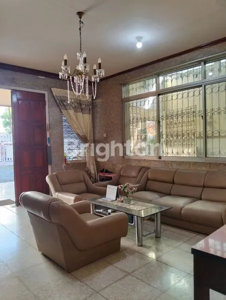 image INVESTASI STRATEGIS: RUMAH 850M² SHM SURABAYA (2)