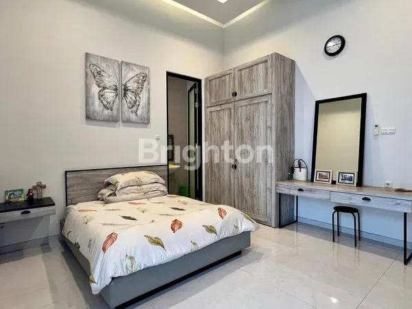 image RUMAH MINIMALIS MODERN HOUSE ( SPLIT LEVEL ) & FULLY FURNISHED @ PURI SENTRA RAYA CITRALAND SURABAYA BARAT (8)