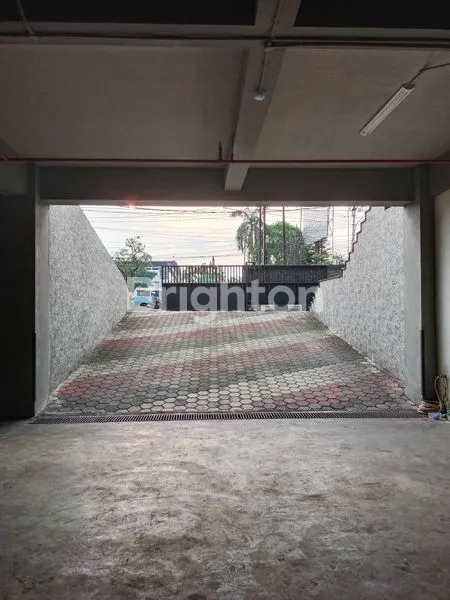 image GEDUNG CIPUTAT RAYA (5)