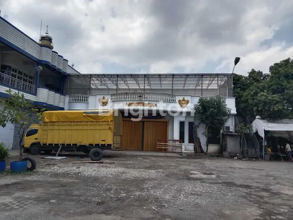 image RUMAH LUAS 2.250M² DI MEDAN, LOKASI STRATEGIS (5)