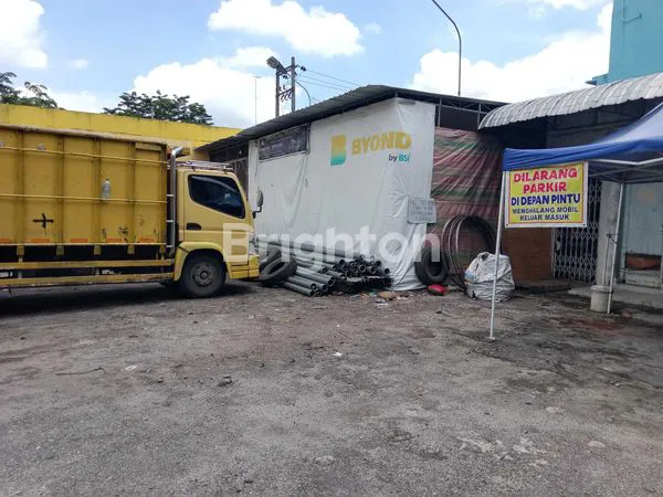 image RUMAH LUAS 2.250M² DI MEDAN, LOKASI STRATEGIS (7)