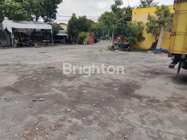 image RUMAH LUAS 2.250M² DI MEDAN, LOKASI STRATEGIS (4)