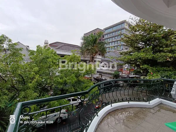 image RUMAH MEWAH DAN TERAWAT 2 LANTAI DI JL PERSATUAN GURU DEKAT CIDENG JAKARTA PUSAT (2)