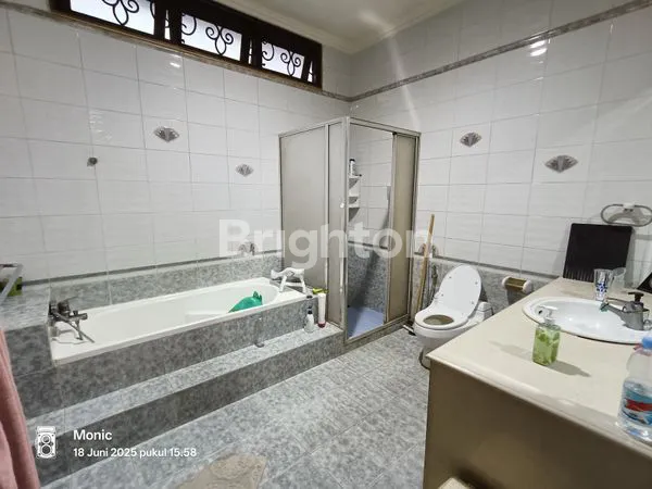 image RUMAH MEWAH DAN TERAWAT 2 LANTAI DI JL PERSATUAN GURU DEKAT CIDENG JAKARTA PUSAT (4)