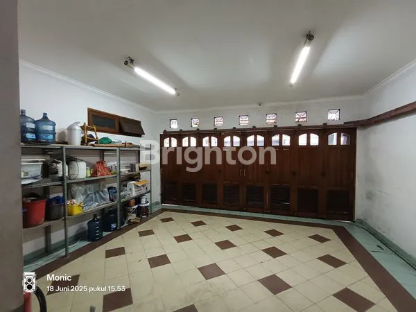 image RUMAH MEWAH DAN TERAWAT 2 LANTAI DI JL PERSATUAN GURU DEKAT CIDENG JAKARTA PUSAT (5)
