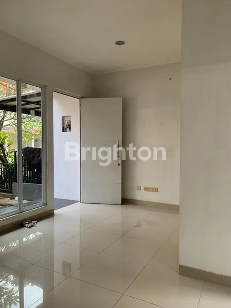 image RUMAH BARU GRESS CIBUBUR COUNTRY CLUSTER REDWOOD (2)