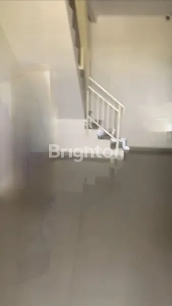 RUMAH MEWAH 2 LANTAI DI TANAH BARU RESIDENCE