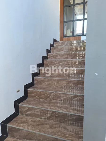 image MURAHH RUMAH 3 LANTAI SIAP HUNI DI SIDOARJO (7)