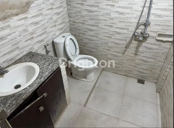 image RUMAH MINIMALIS DIKOMPLEK PERUMAHAN DI DENPASAR UTARA (7)