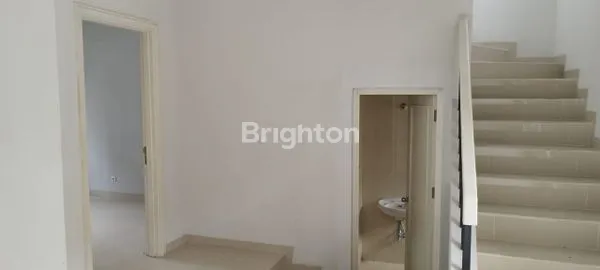 image RUMAH 4 KT SIAP HUNI DI CLUSTER MAHONI (5)