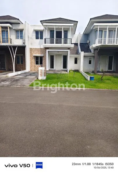 image RUMAH 4 KT SIAP HUNI DI CLUSTER MAHONI (1)