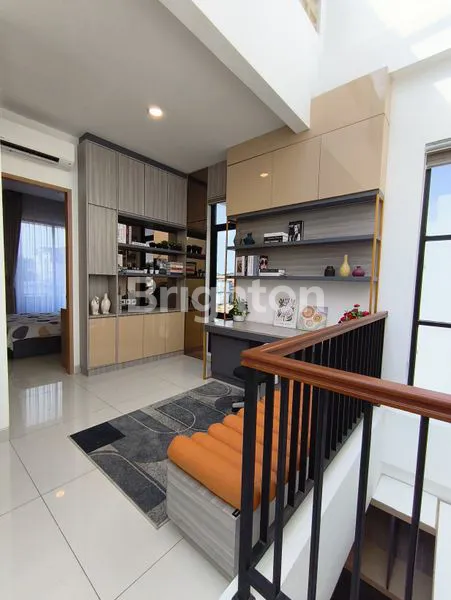 image RUMAH LEBAR 6 X 10 SIAP HUNI PURINUSA KEMBANGAN DEKAT UNIVERSITAS MERCUBUANA MERUYA SELATAN KEMBANGAN JAKARTA BARAT  (1)