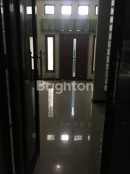 image RUMAH 2 LANTAI + KANTOR DI DELANGGU (6)