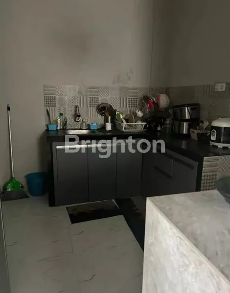 image DISEWAKAN RUMAH FULL FURNISHED DI KOMPLEK AMAN & NYAMAN – MARPOYAN DAMAI, PEKANBARU KOTA (5)