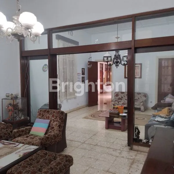 image RUMAH LUAS DI TENGAH KOTA SAYAP JALAN SUNDA BANDUNG (2)