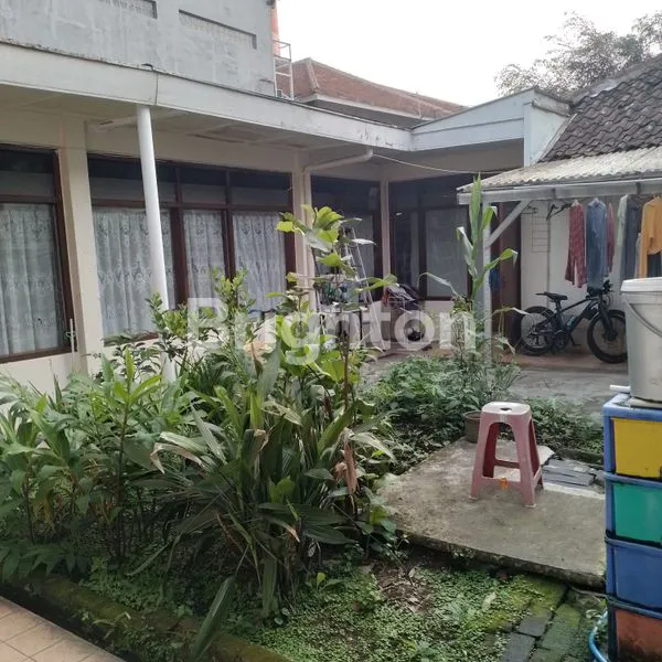image RUMAH LUAS DI TENGAH KOTA SAYAP JALAN SUNDA BANDUNG (5)
