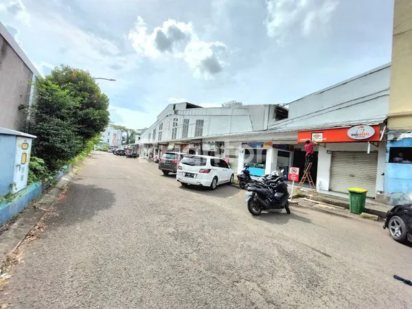 2 UNIT KIOS  DI PASMOD MODERNLAND TANGERANG (SALING MENEMPEL ) HADAP JALAN & DALAM PASAR HARGA TERJANGKAU