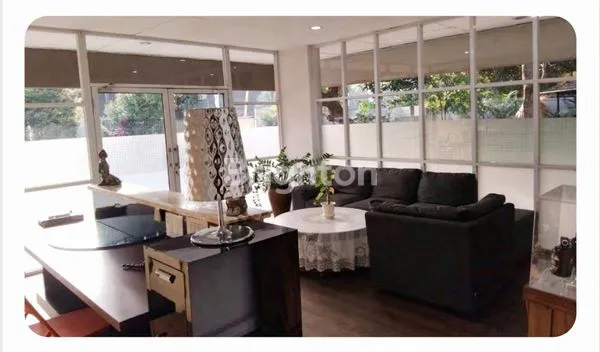 image RUMAH MEWAH DI BRAWIJAYA – JAKARTA SELATAN (5)