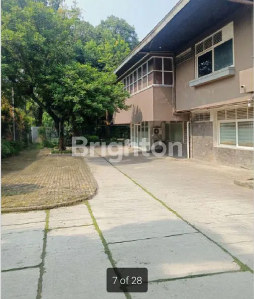 image RUMAH MEWAH DI BRAWIJAYA – JAKARTA SELATAN (1)