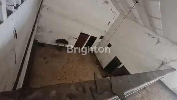 image RUMAH USAHA STRATEGIS DEKAT NGAGEL MERR PAKUWON CITY KERTAJAYA DHARMAHUSADA KLAMPIS (7)