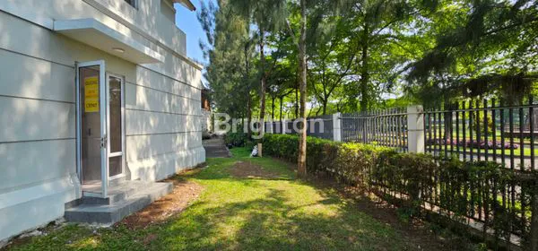 image RUMAH HOOK LAVON SWAN CITY VIEW DANAU (6)