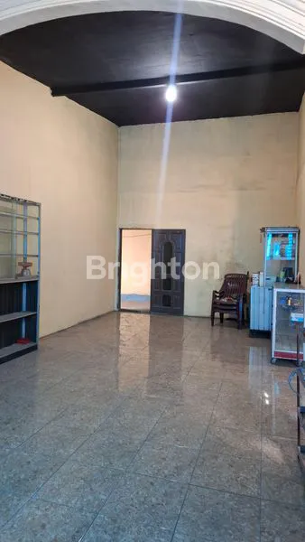 image JALAN BESAR YOSUDARSO MEDAN LABUHAN RUMAH COCOK UNTUK USAHA (7)