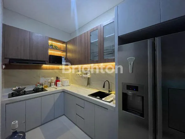 image RUMAH MEGAH SEMI FURNISHED STRATEGIS - SIDOARJO KOTA (2)