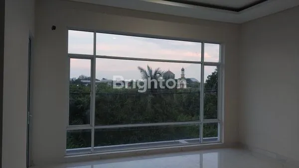 image RUMAH MEWAH SIAP HUNI 2LANTAI (6)