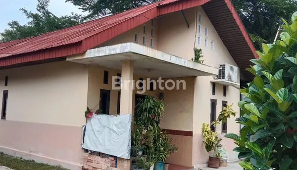 image RUMAH PETAK 2 PINTU PUSAT KERAMAIAN DI JL. PERMATA 1 LABUH BARU (3)