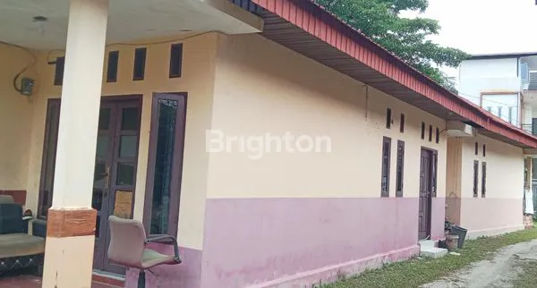 image RUMAH PETAK 2 PINTU PUSAT KERAMAIAN DI JL. PERMATA 1 LABUH BARU (2)