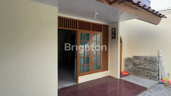 image DIJUAL RUMAH 1,5 LANTAI DI KELAPA GADING JAKARTA UTARA  (2)