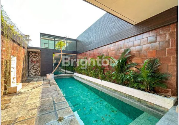 image VILLA DI LOKASI STRATEGIS DEKAT PANTAI JIMBARAN, BALI (1)