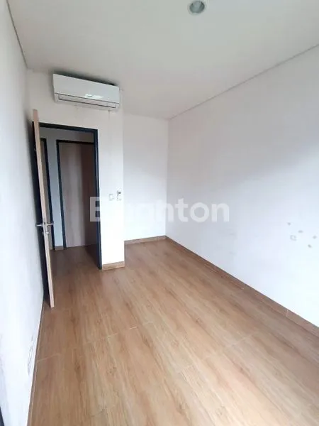 image DIJUAL RUMAH CENDANA PEAK LIPPO KARAWACI UTARA TANGERANG (4)