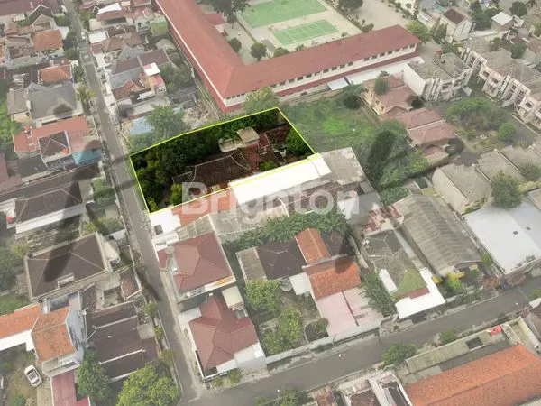 image DI JUAL TANAH BONUS RUMAH DI KOTA DEKAT DENGAN FASILITAS PUBLIK DI LINGKUNGAN YANG AMAN DAN NYAMAN! (8)